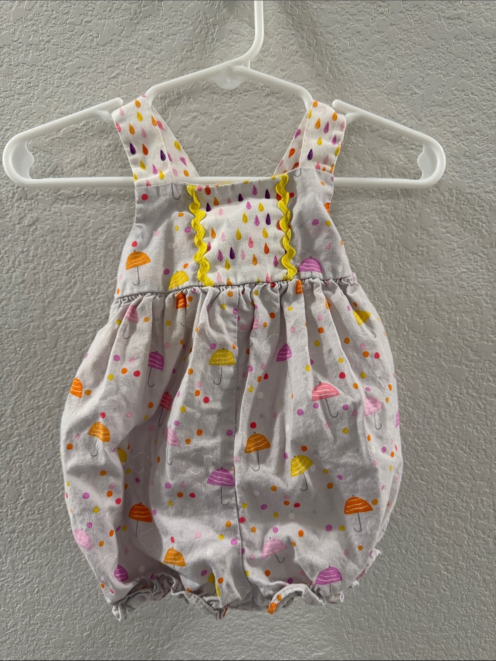Ricrac & Ruffles Umbrella Print Bubble with Crisscross Back and Adjustable Strap